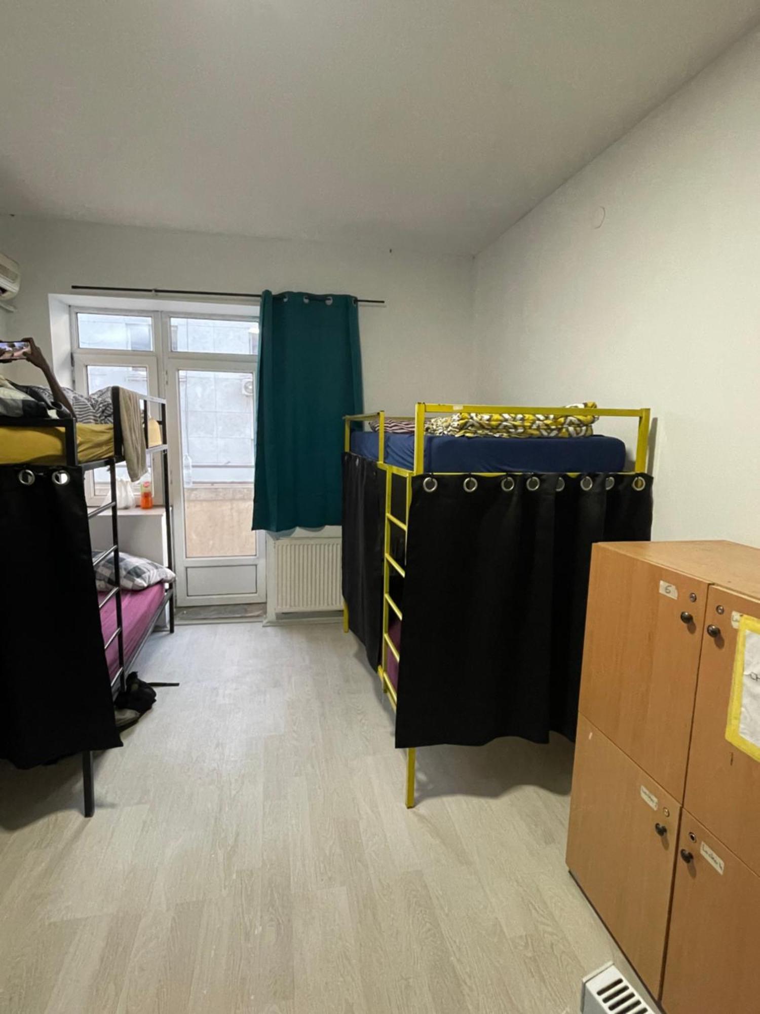 Newborn Center Hostel All Day Free Coffee Pristina Exterior foto